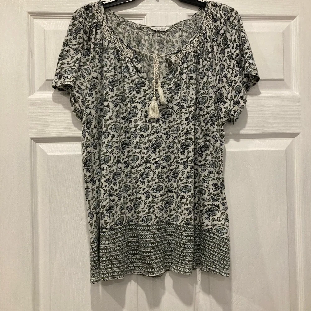 ๐Lucky Brand Cream and Sage Green Patterned Blouse ๐ - Picture 1 of 6